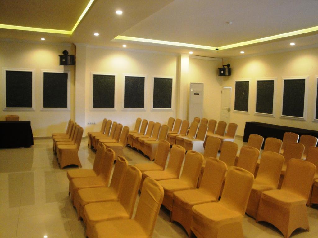 Ramayana Hotel Makassar Exteriör bild